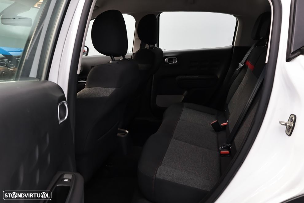 Citroën C3 1.2 PureTech Shine - 23