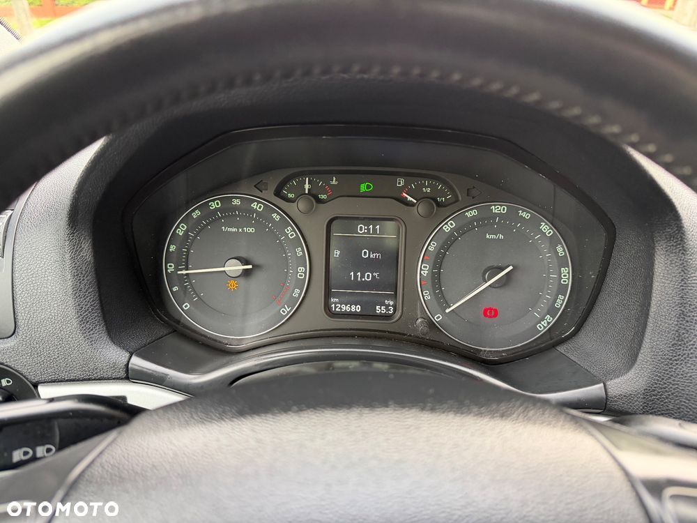 Skoda Octavia 1.6 Combi Ambiente - 27