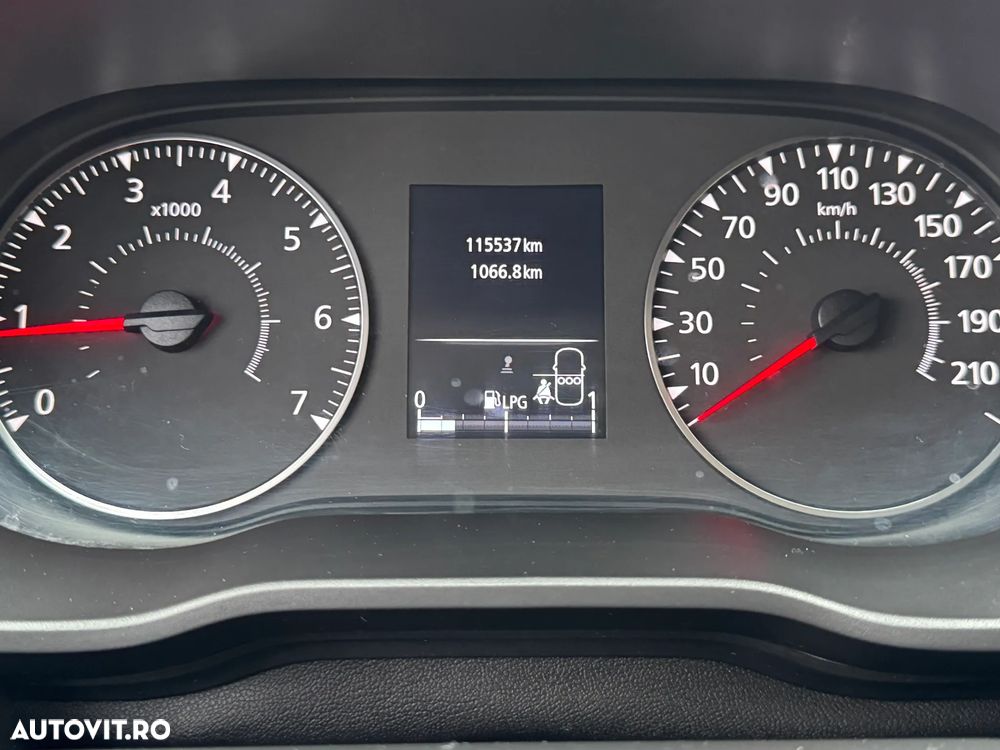 Dacia Duster ECO-G 100 Prestige Plus - 28