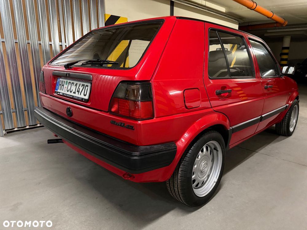 Volkswagen Golf - 14