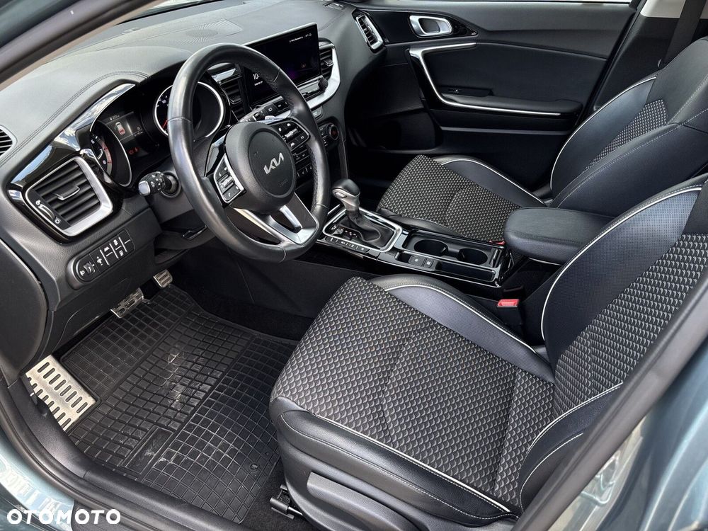 Kia Ceed 1.5 T-GDI Business Line DCT - 11