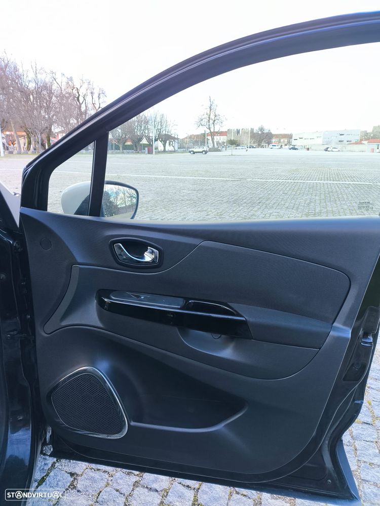 Renault Captur dCi 90 EDC Dynamique - 11