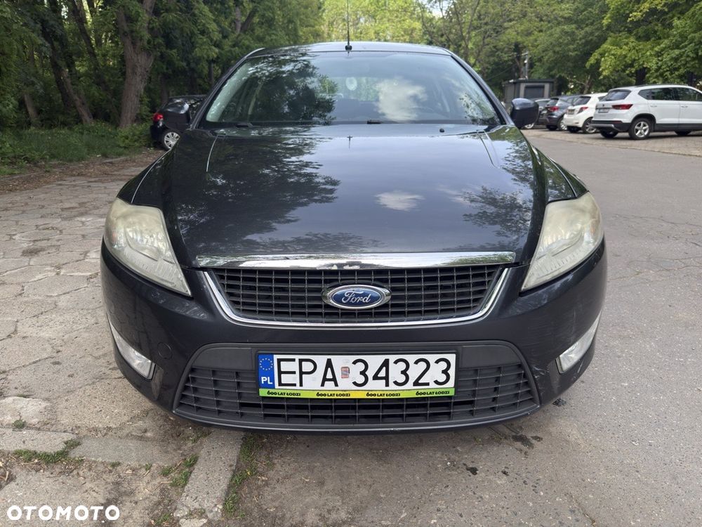 Ford Mondeo 2.0 Ghia - 13