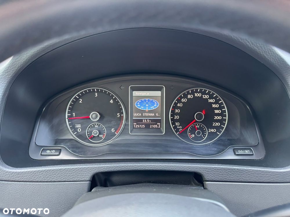 Volkswagen Multivan - 34