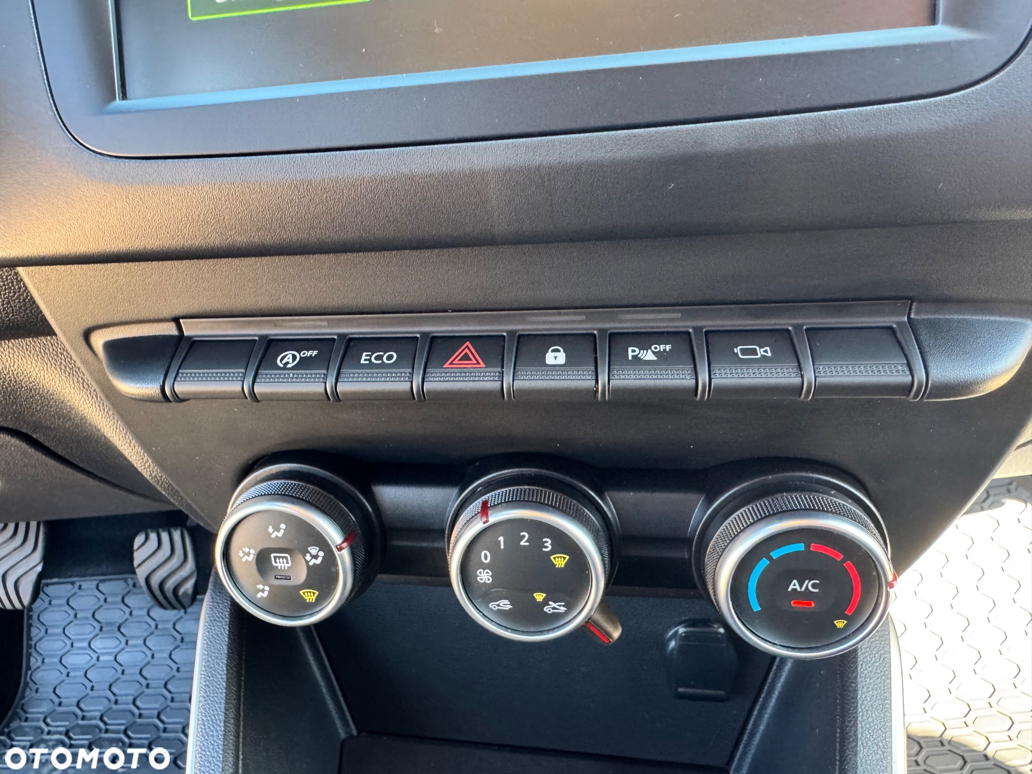 Dacia Duster 1.3 TCe Journey - 33