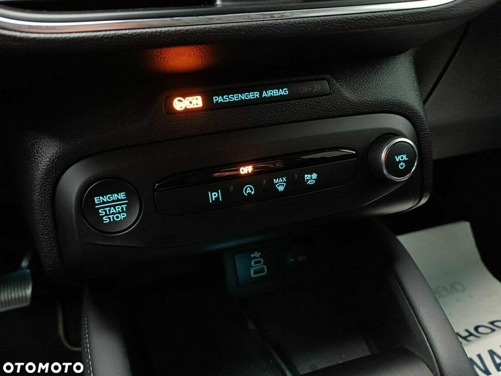 Ford Focus 1.5 EcoBlue Titanium X - 28