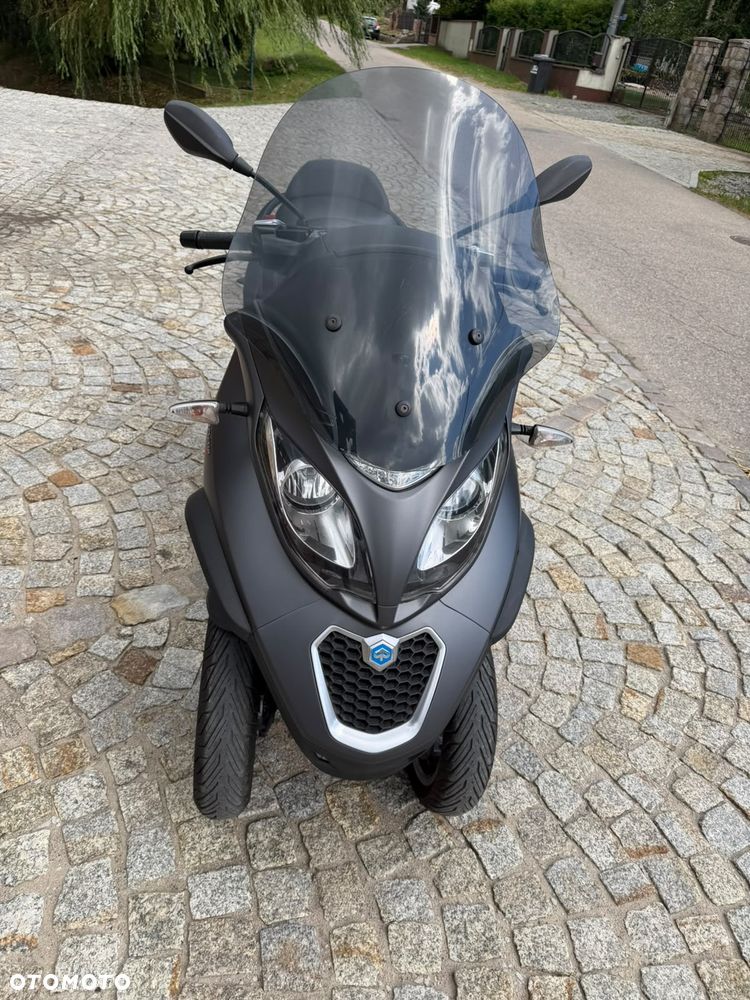 Piaggio MP-3 - 7