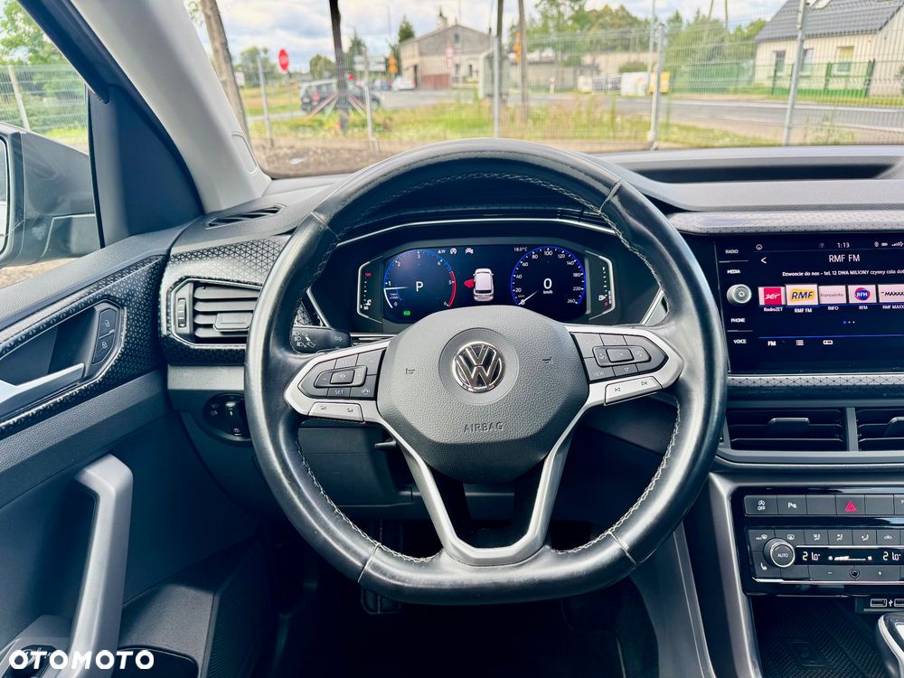 Volkswagen T-Cross - 13