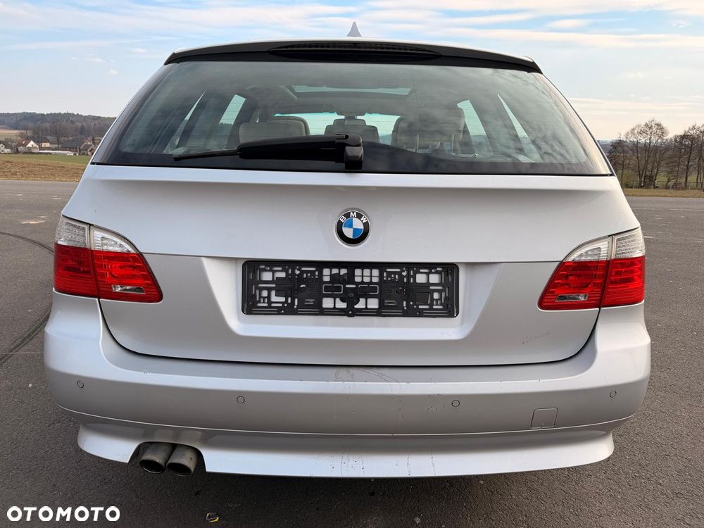 BMW Seria 5 525d xDrive - 8