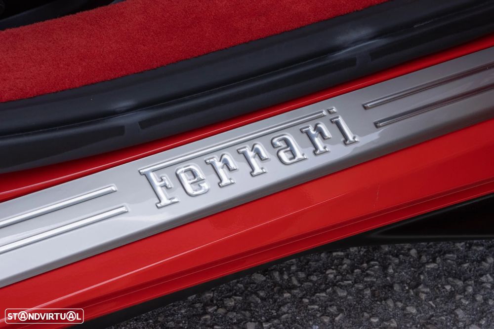 Ferrari F8 Tributo Spider - 36