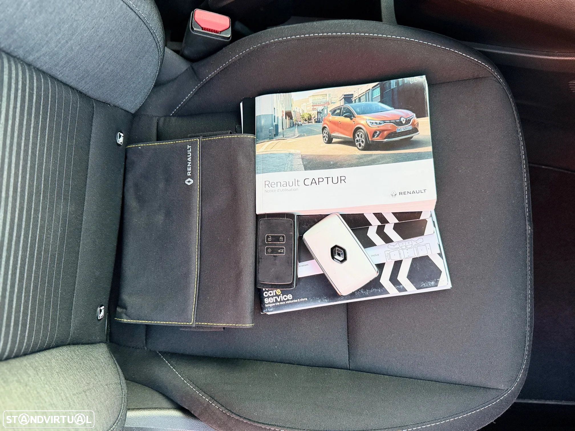 Renault Captur 1.0 TCe Exclusive - 11