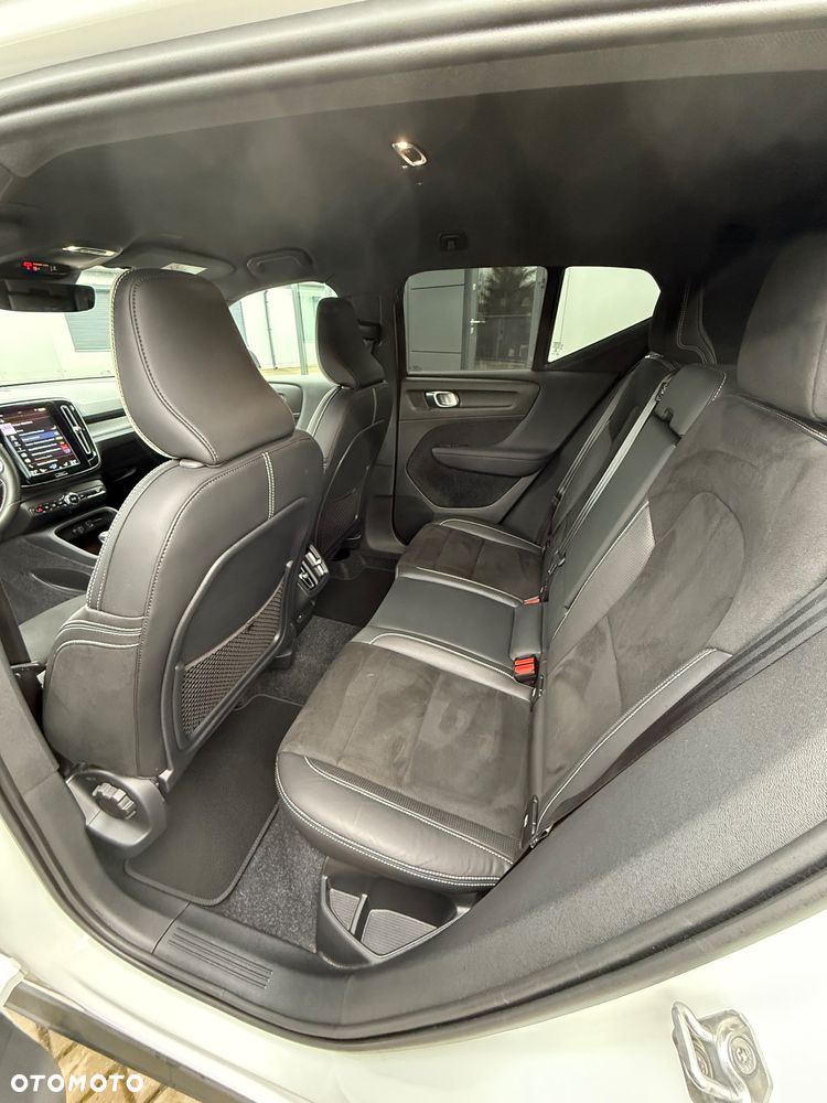 Volvo XC 40 D3 R-Design - 25