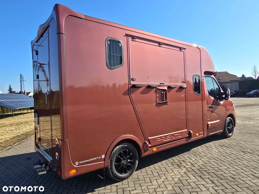 Renault Master Koniowóz - 9