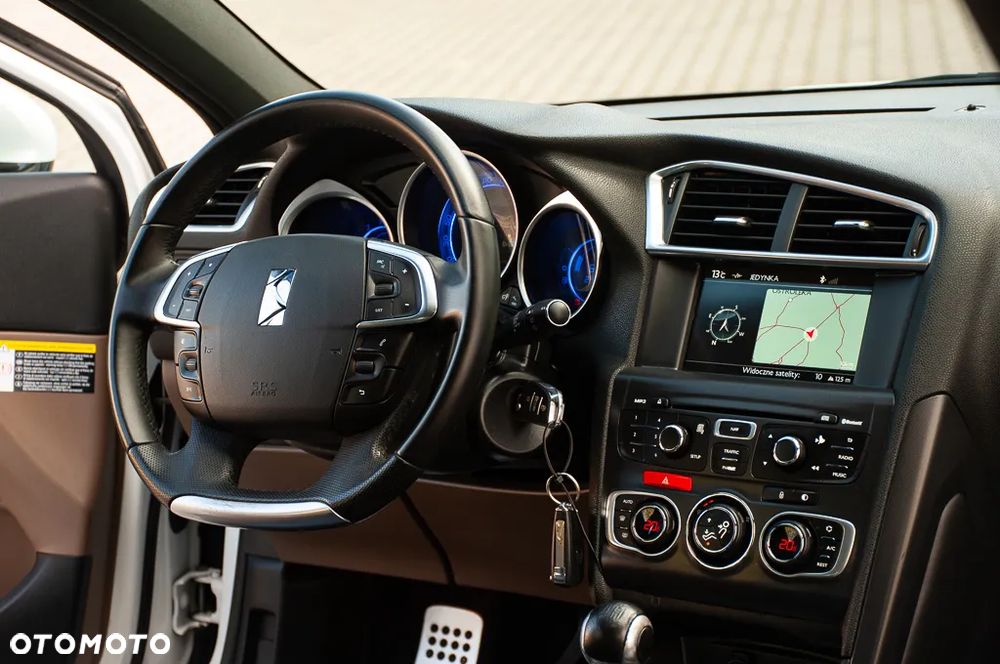 Citroën DS4 HDi 165 SoChic - 18