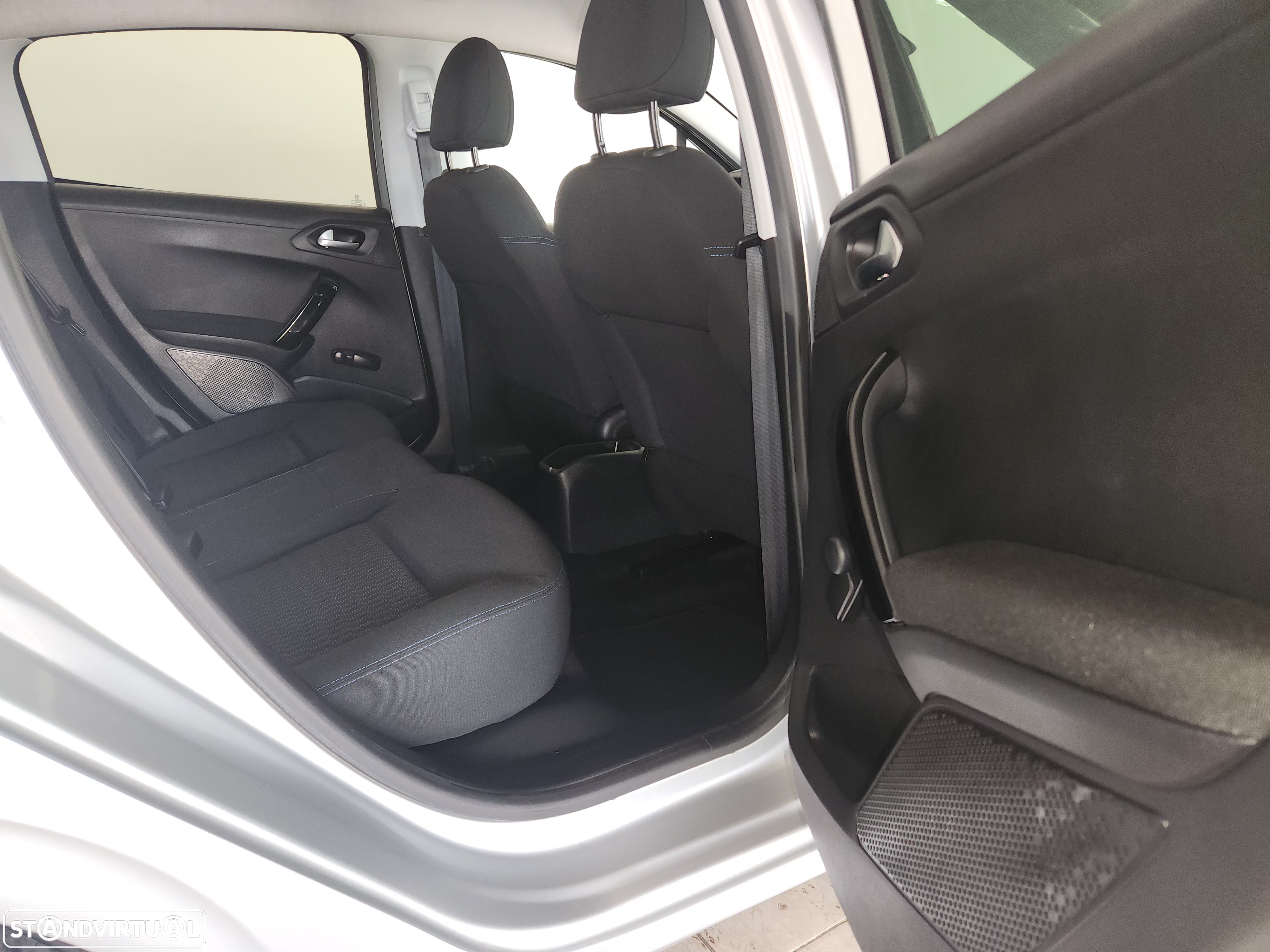 Peugeot 208 1.2 PureTech Style - 48