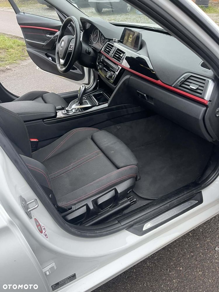 BMW Seria 3 318i Sport Line Shadow - 10