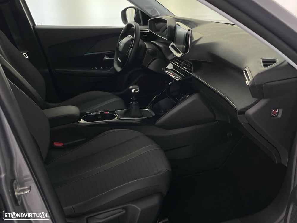 Peugeot 2008 1.2 PureTech Allure Pack - 21