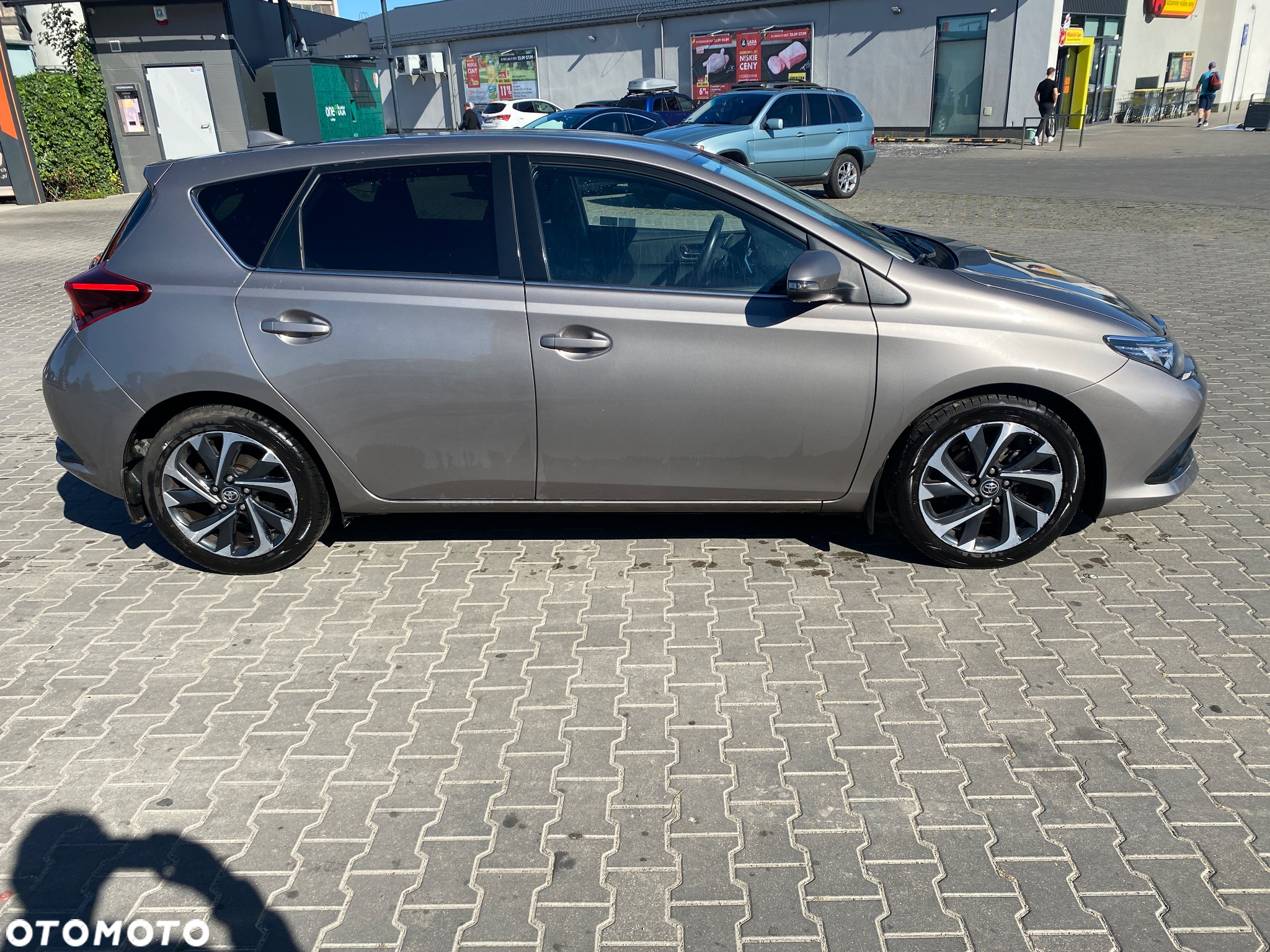 Toyota Auris - 4