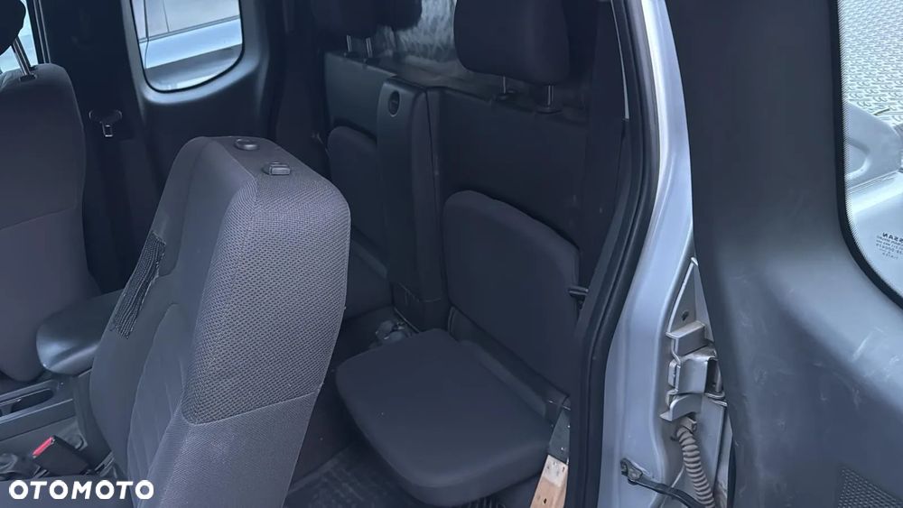 Nissan Navara ver-2-5-d-fe - 8