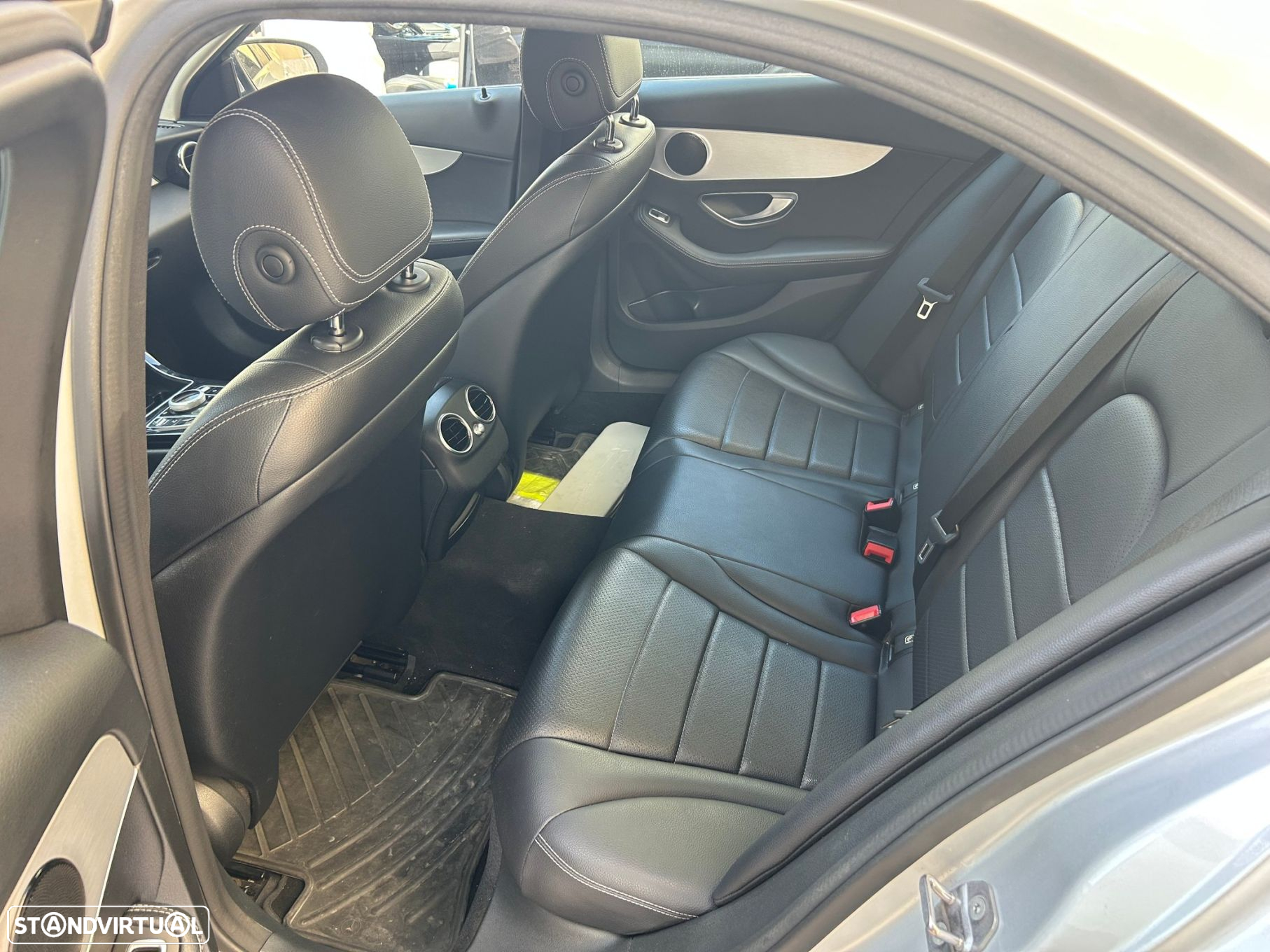 Mercedes-Benz C 300 h Avantgarde - 11