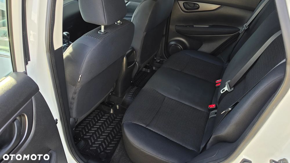 Nissan Qashqai 1.2 DIG-T N-Connecta - 14