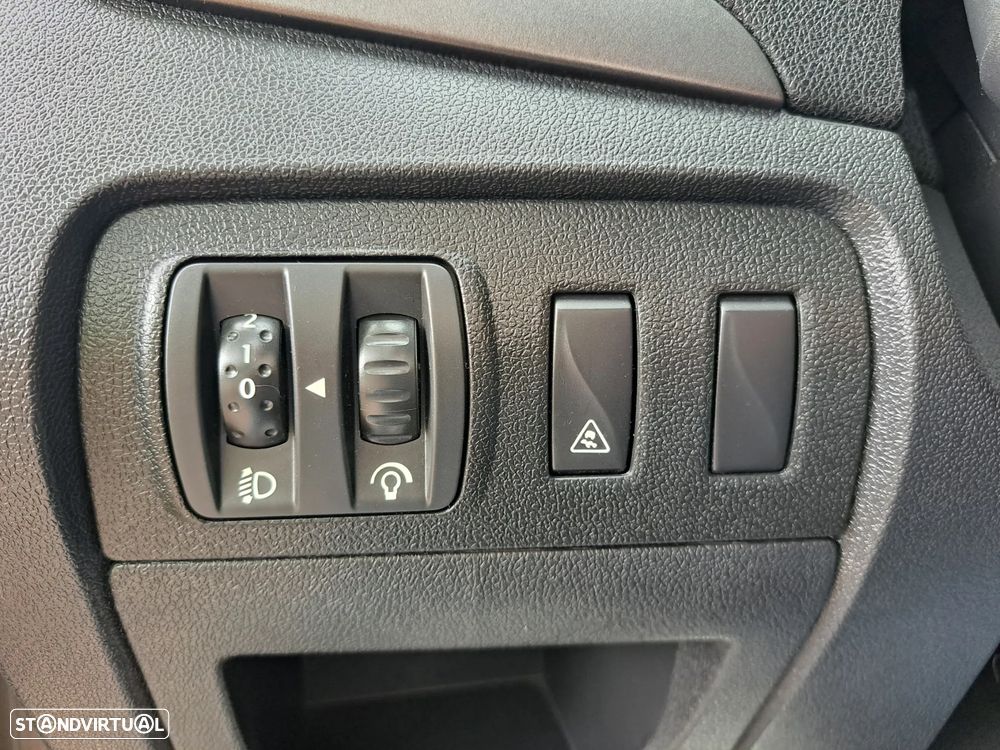 Renault Scénic 1.5 dCi Authentique - 11