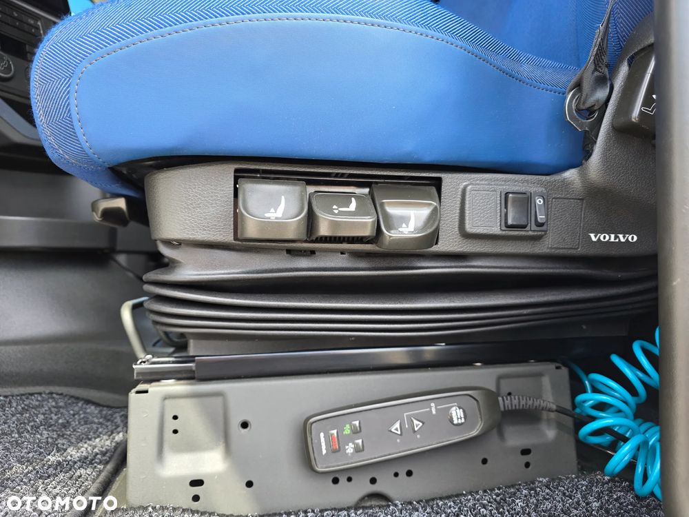 Volvo FH 500 XL Z DE 180 TYŚ KM KLIMA POSTOJOWA FULL LED ACC NAVI KAMERA  JAK NOWY !!! - 25