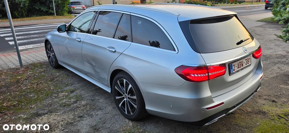 Mercedes-Benz Klasa E 220 d 4-Matic 9G-TRONIC - 5