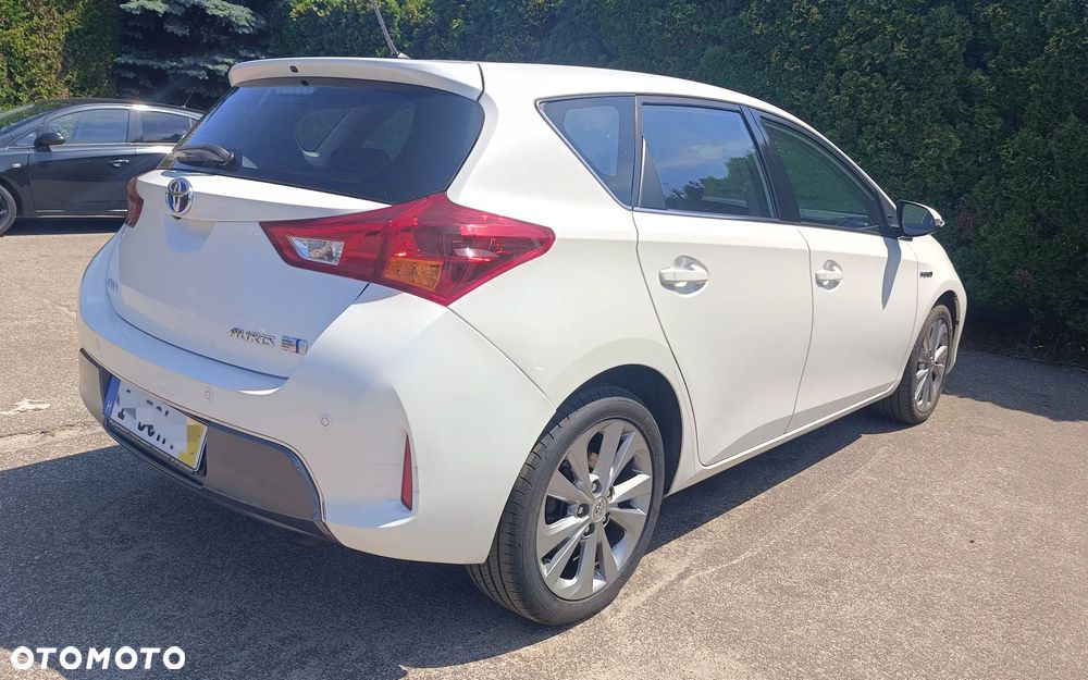 Toyota Auris 1.8 HSD Luna - 11