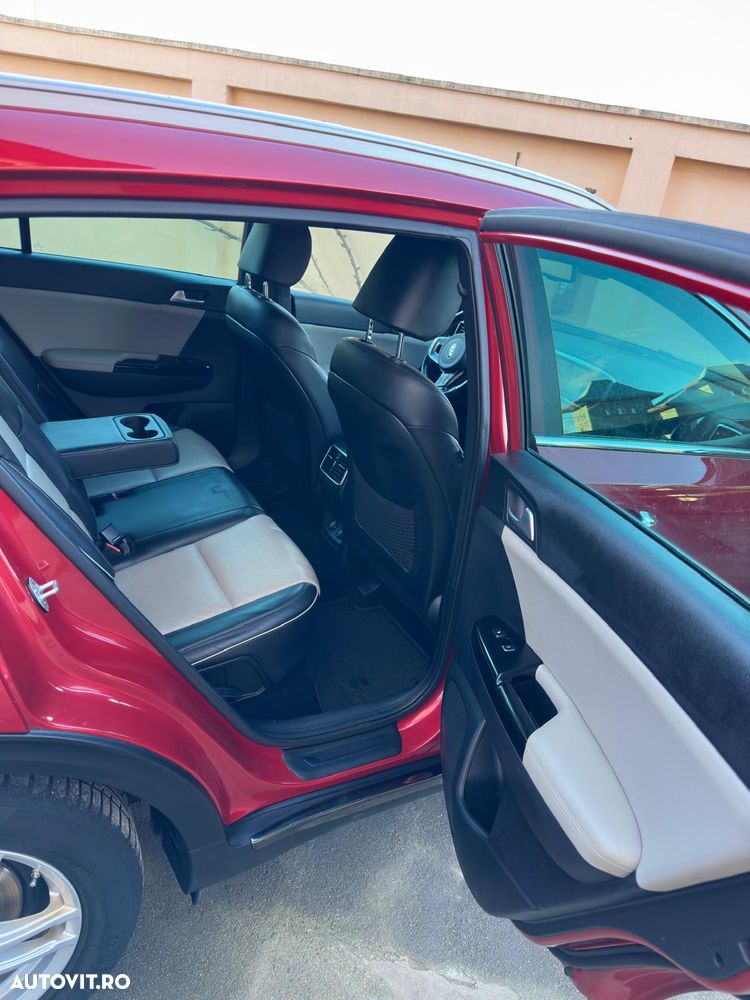 Kia Sportage 1.6 DSL 7DCT HP 4x4 GT Line - 16