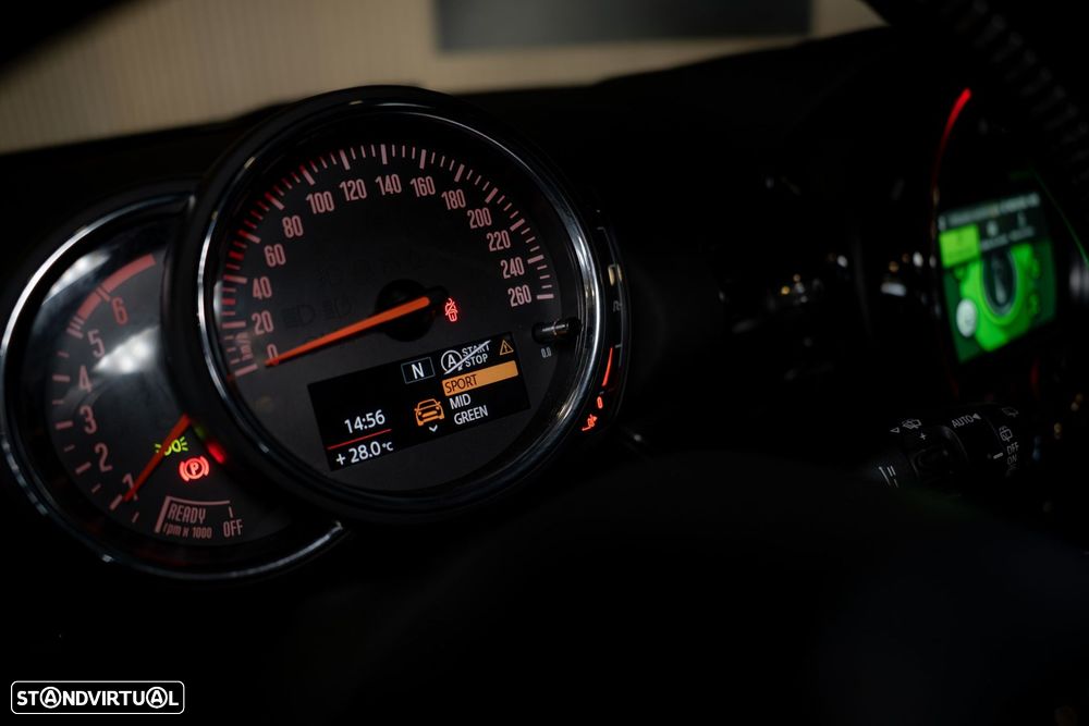 MINI Clubman One D Sport Edition - 33