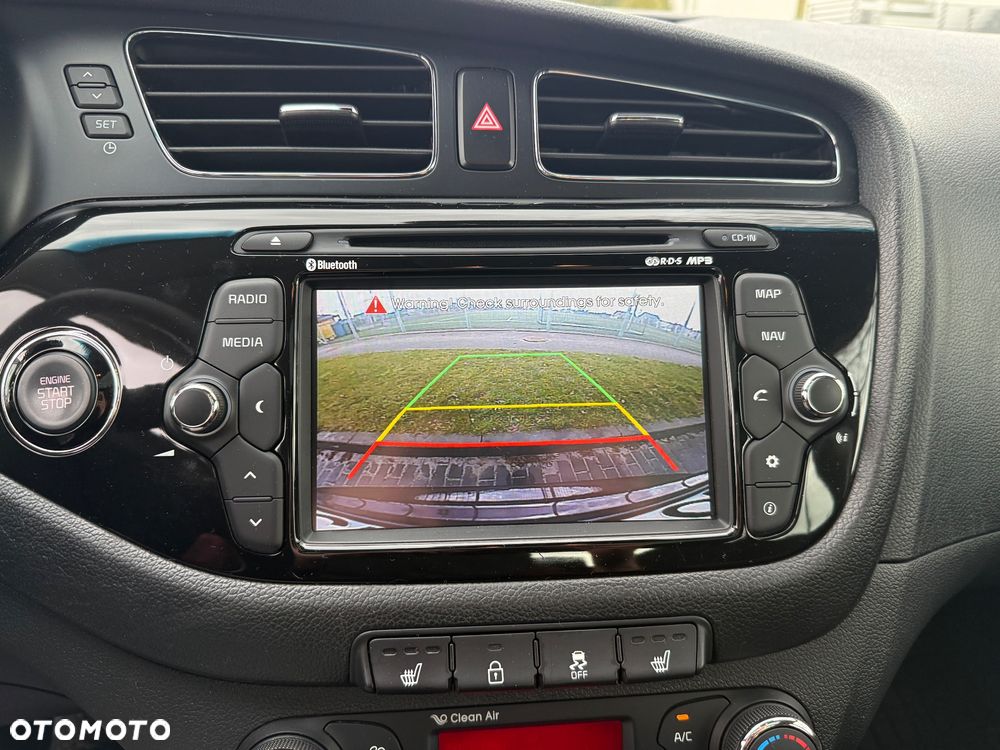 Kia Ceed 1.6 GDI Business Line - 20