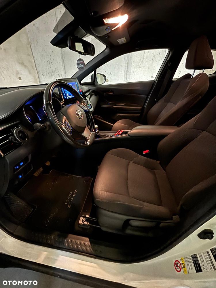 Toyota C-HR 1.8 Hybrid Dynamic - 24