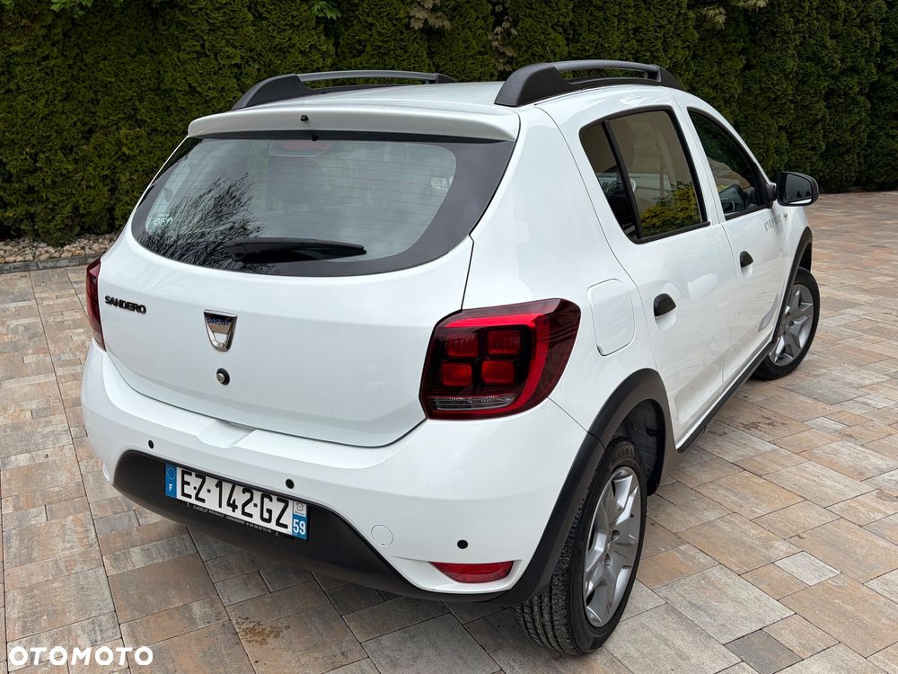 Dacia Sandero - 16