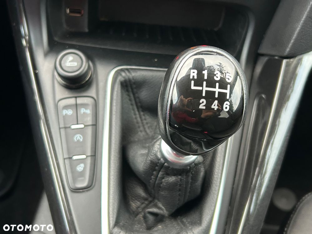 Ford Focus 1.0 EcoBoost Start-Stopp-System TITANIUM STYLE - 19