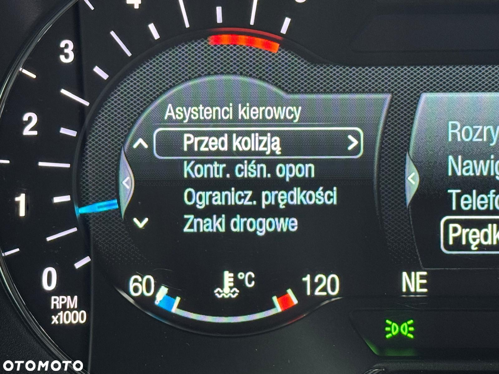 Ford S-Max - 15