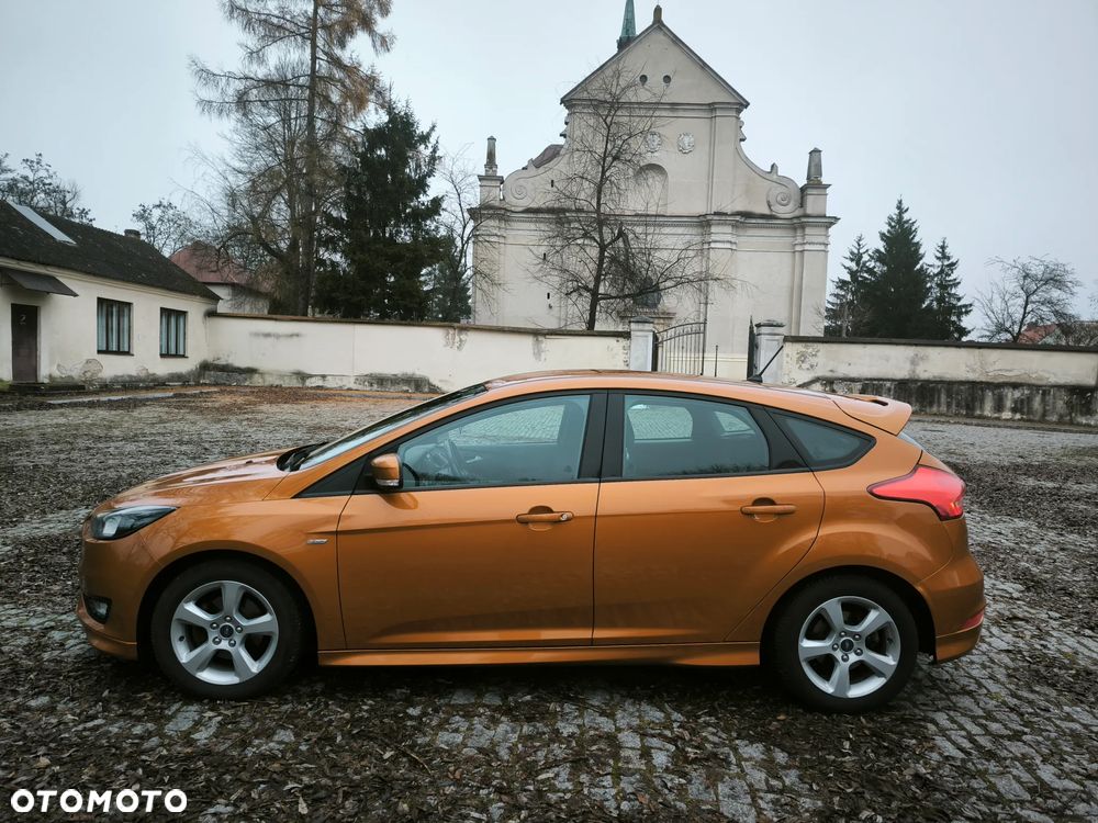 Ford Focus 1.5 TDCi ST-Line - 12