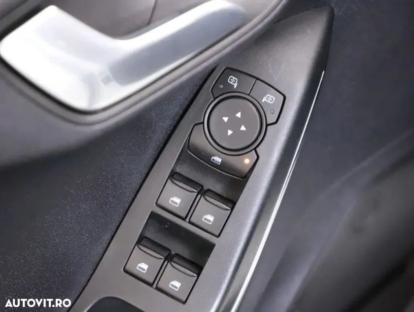 Ford Fiesta 1.0 EcoBoost Start-Stop Titanium - 12