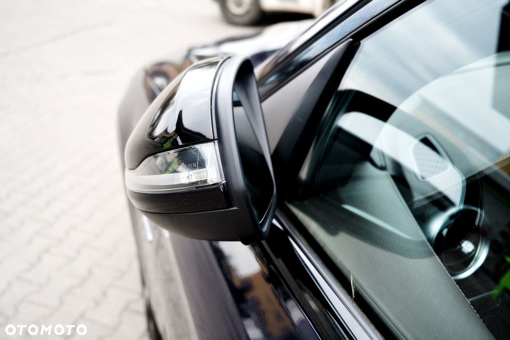 Mercedes-Benz GLC - 30