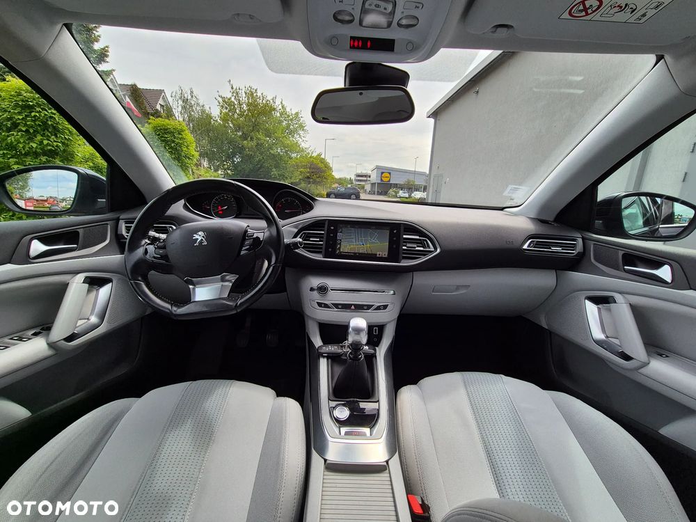Peugeot 308 - 16