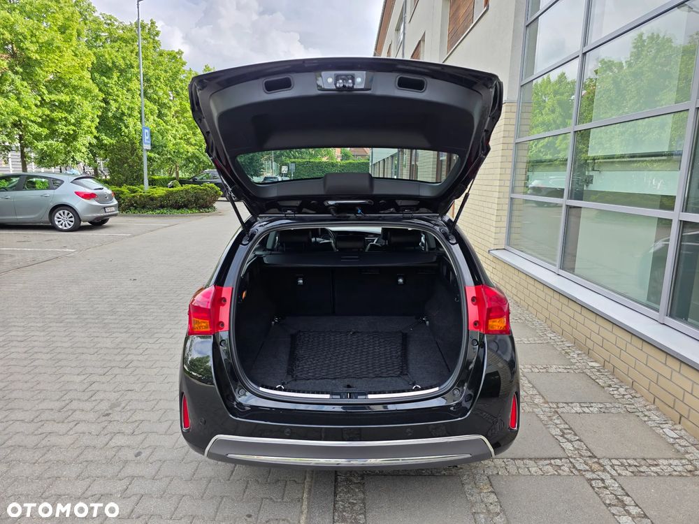 Toyota Auris - 11