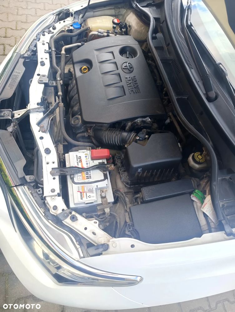 Toyota Auris 1.6 Premium - 11