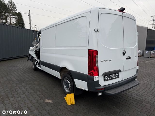 Mercedes-Benz SPRINTER - 3