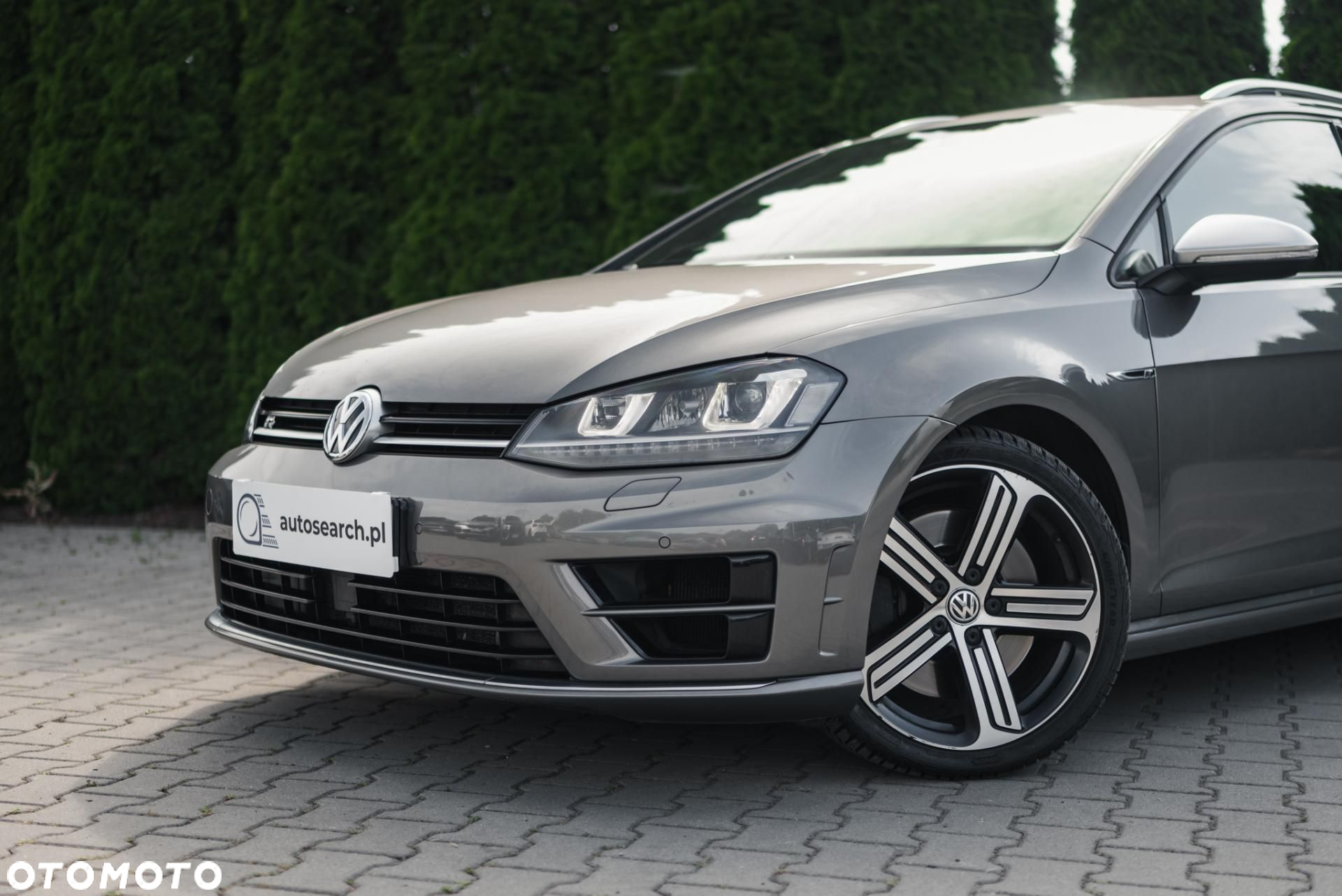 Volkswagen Golf - 37