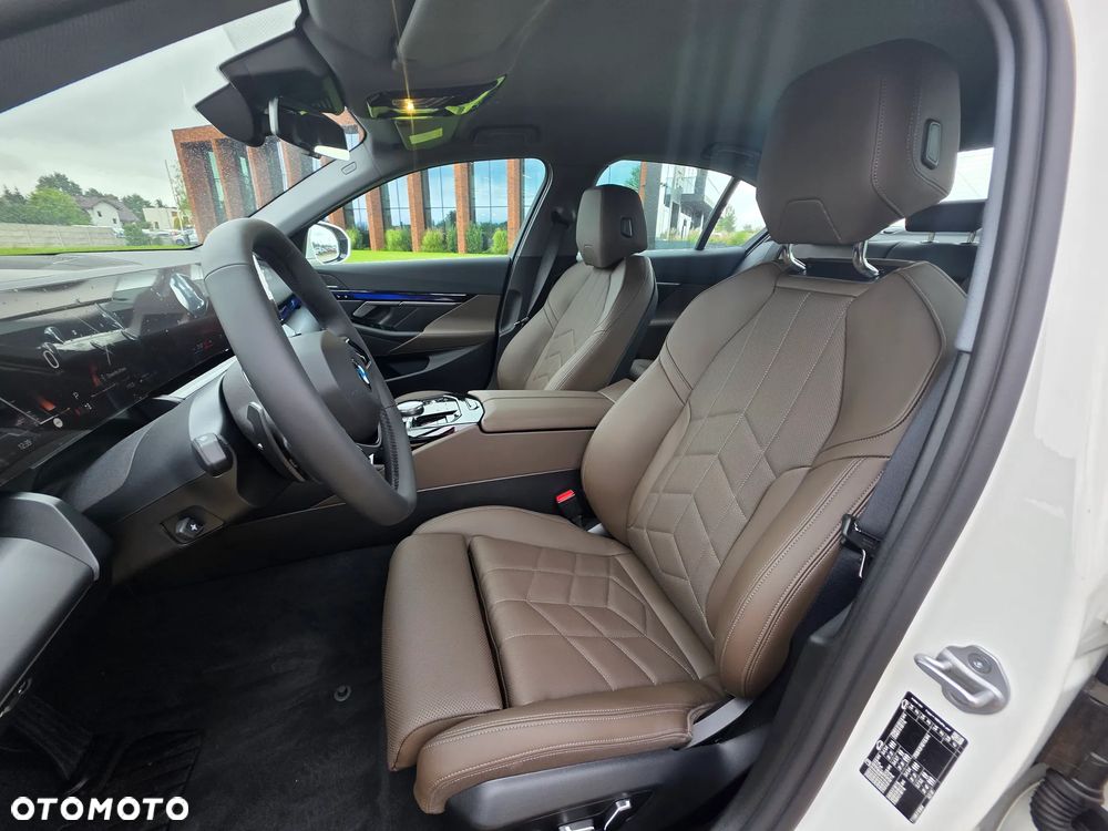 BMW Seria 5 520d mHEV M Sport - 10