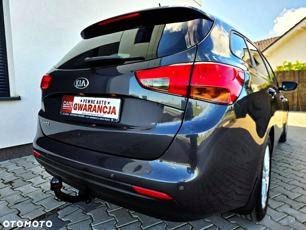 Kia Ceed 1.6 GDI Fifa World Cup Edition - 4