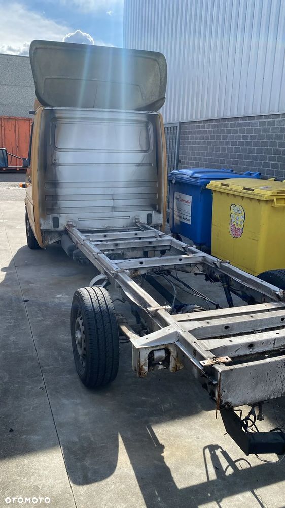 Mercedes-Benz Sprinter - 3