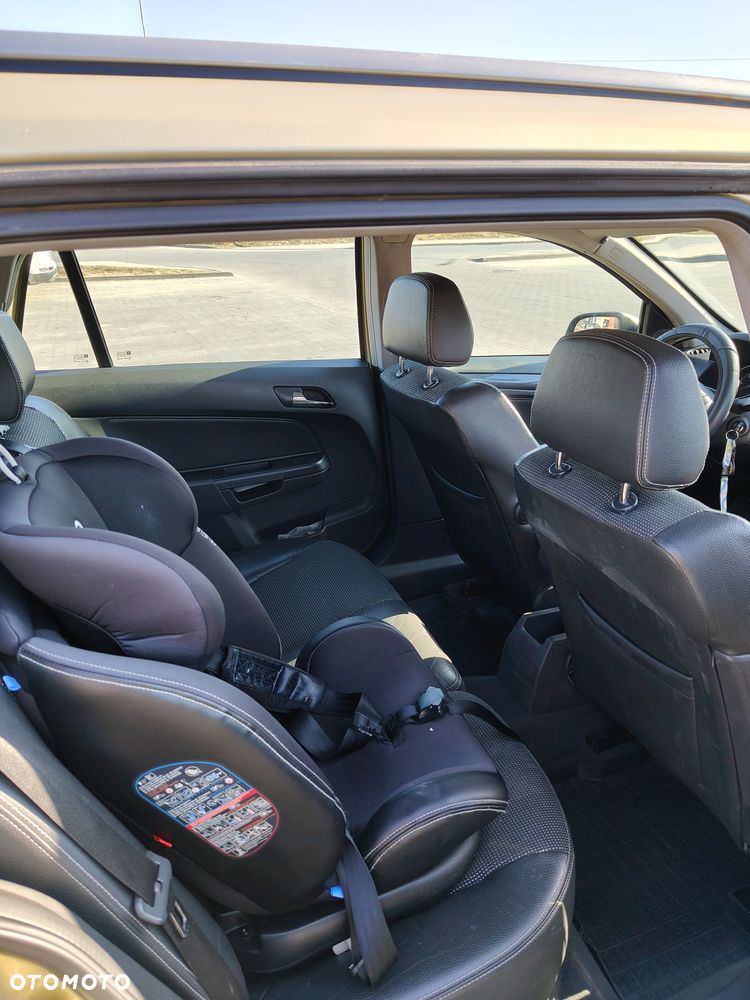 Opel Astra 1.7 CDTI Essentia - 6