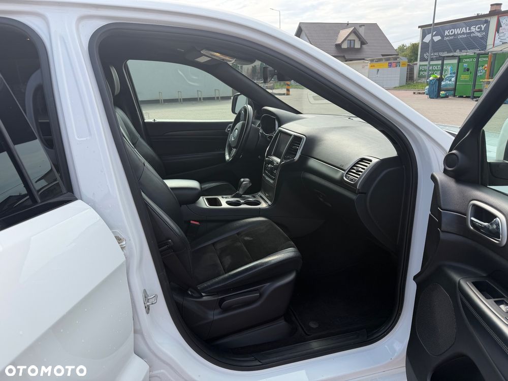 Jeep Grand Cherokee - 10