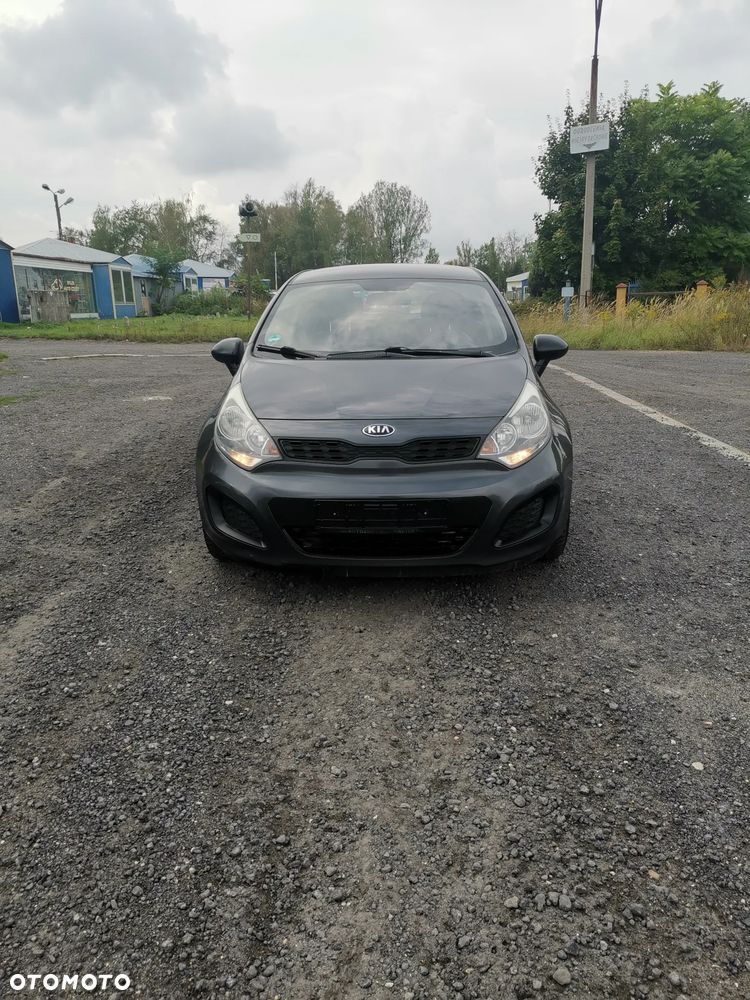 Kia Rio - 25